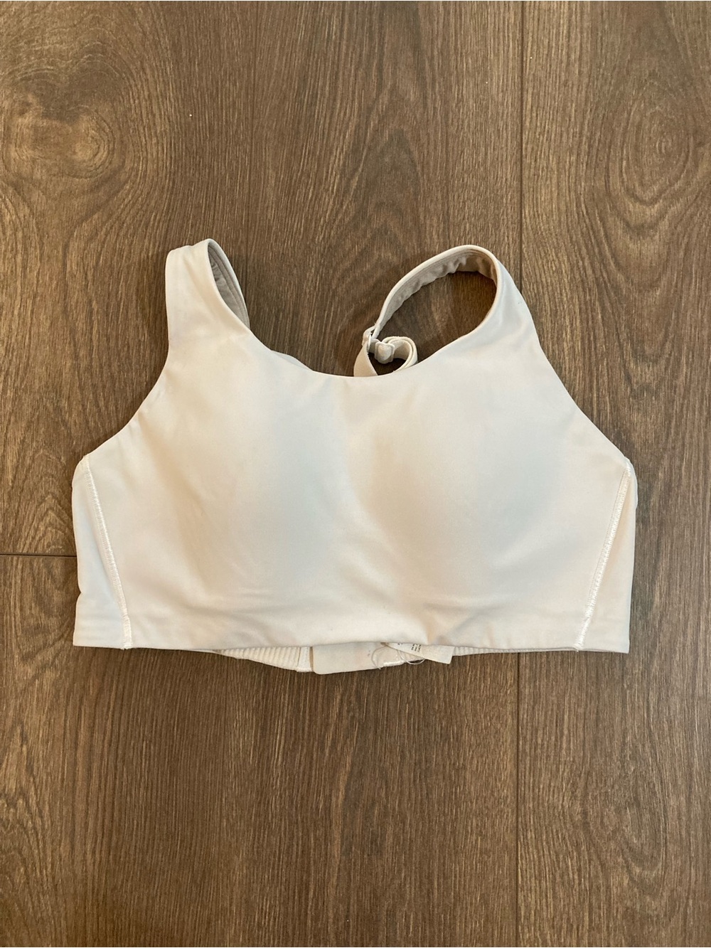 Lululemon White Molded Cup Sports Bra Adjustable High Support Size 34C